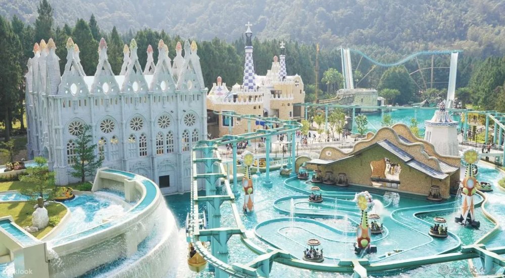 เครื่องเล่นกลางแจ้งดีงามมาก!