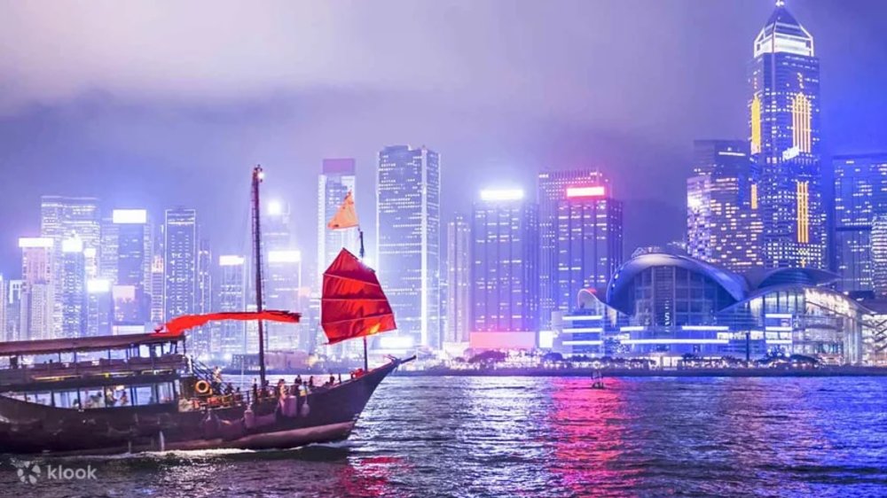 ล่องเรือชมพระอาทิตย์ตก ที่อ่าวที่สวยงามที่สุดของฮ่องกง