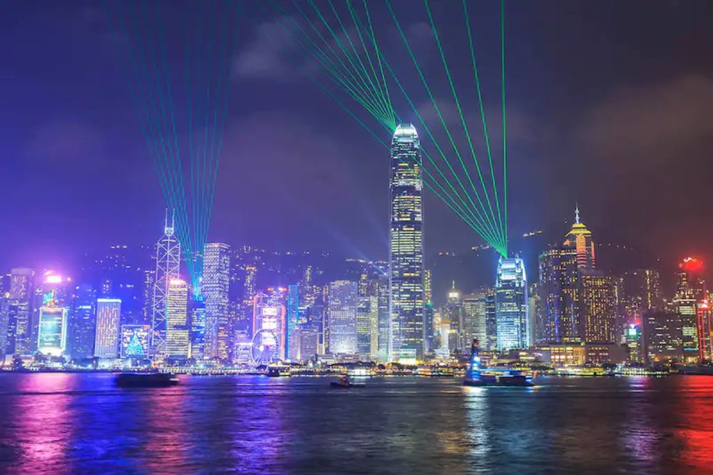 การแสดงโชว์แสงสีเสียง การแสดง Symphony of Lights