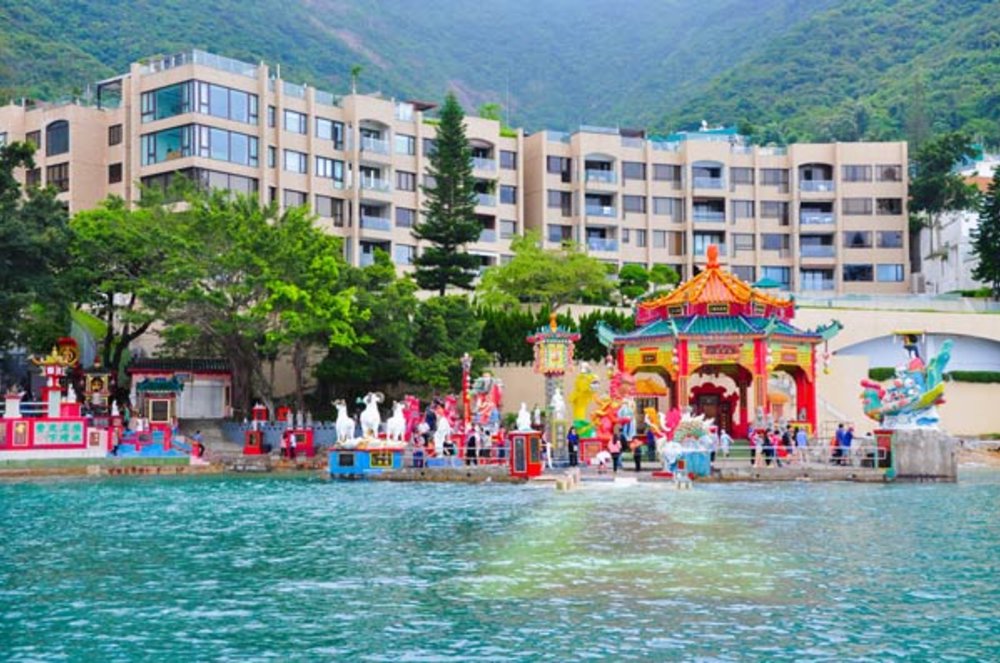 เที่ยวฮ่องกง ศาลเจ้าแม่กวนอิมที่รีพัลส์เบย์ (Repulse Bay) | รูปภาพจาก travel.trueid.net