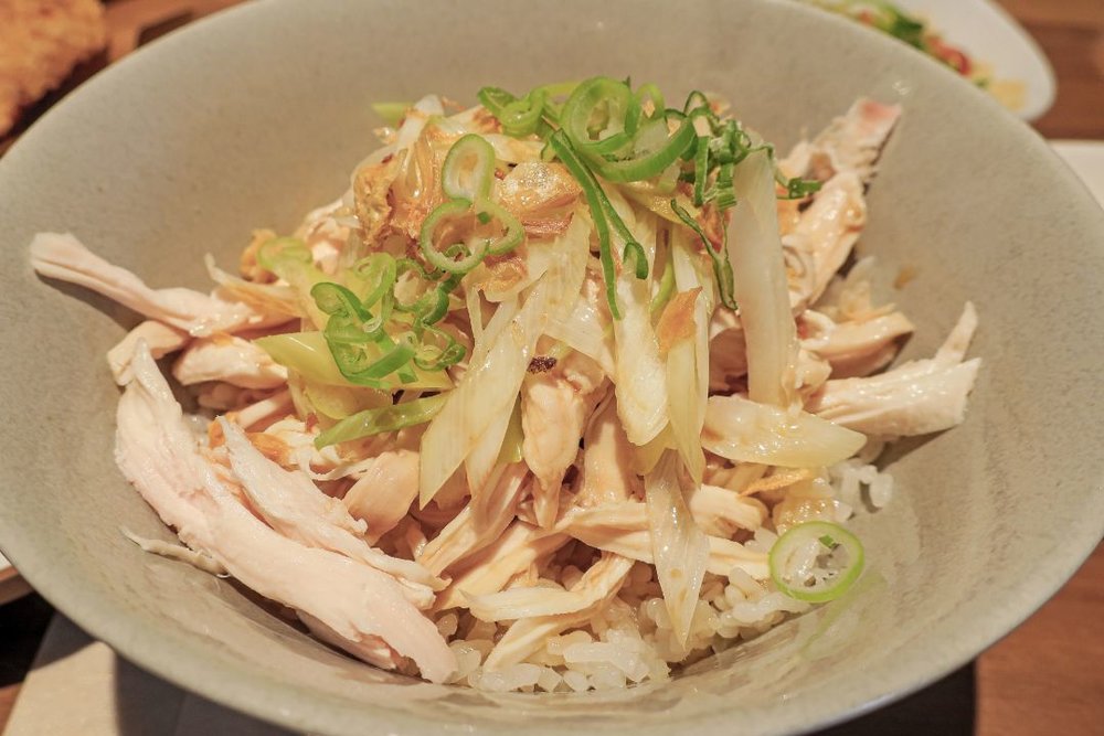 台湾 ジーローハン(鶏肉飯)