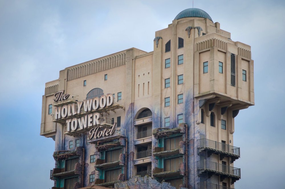 the facade of the The Twilight Zone Tower of Terror
