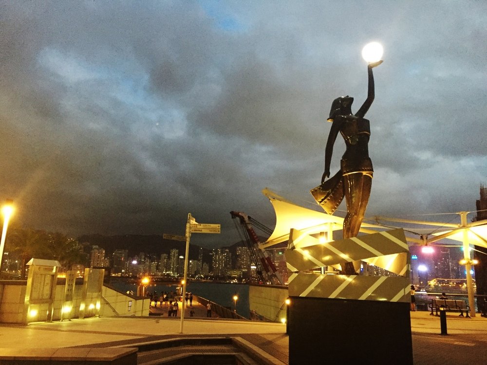  アベニュー・オブ・スターズ (Avenue of Stars)