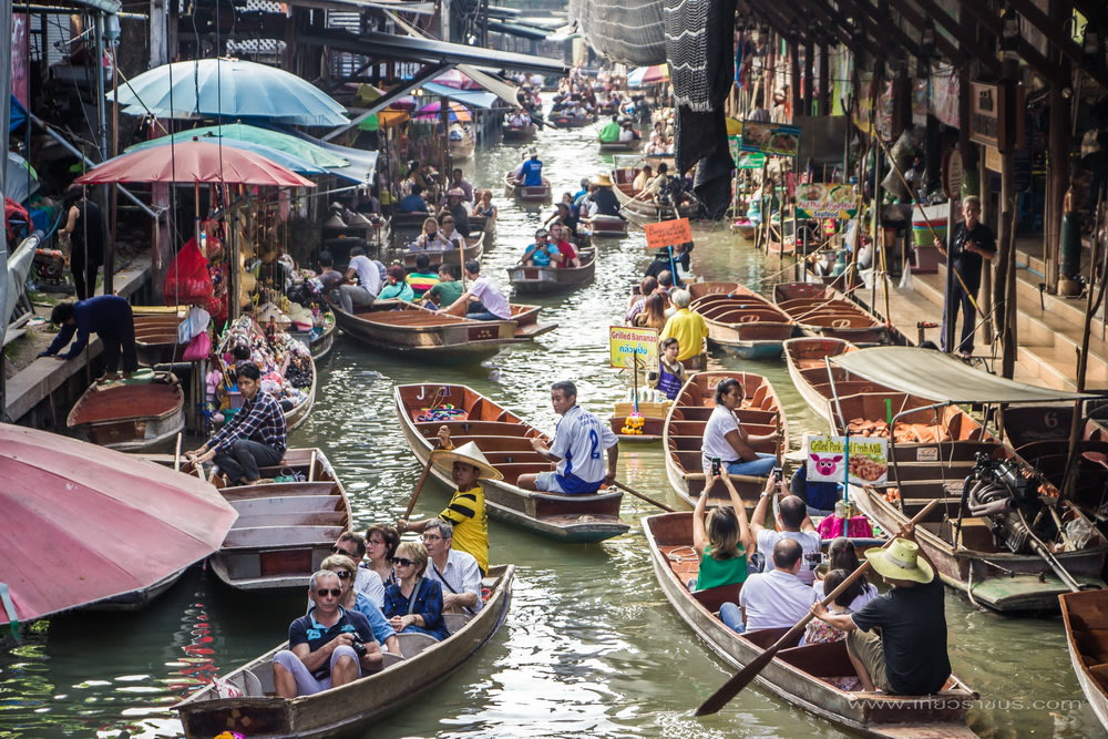 ขอบคุณรูปภาพจาก เที่ยวราชบุรี l ไปพักผ่อนในวันหยุด มีวันเดียวก็เที่ยวได้ ที่ตลาดน้ำดำเนินสะดวก จังหวัดราชบุรี 