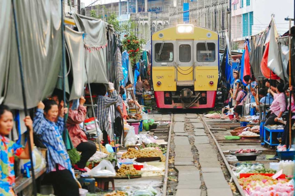 ขอบคุณรูปภาพจาก i viewfinder / Shutterstock.com 