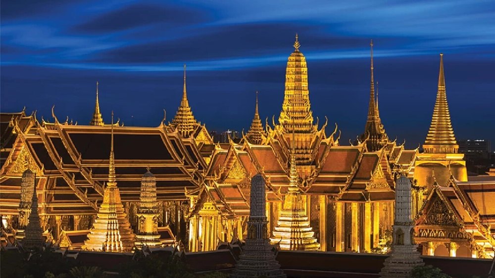 เที่ยวสงกรานต์ที่ วัดพระศรีรัตนศาสดารามหรือวัดพระแก้วมรกต