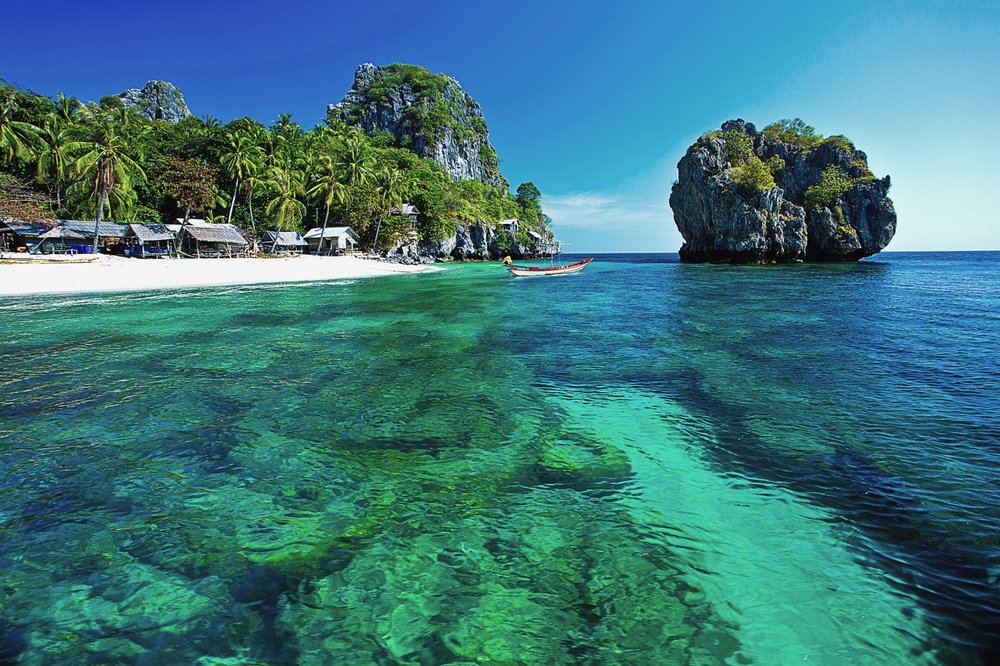 ไปเที่ยวในช่วงสงกรานต์ที่ภูเก็ต อุทยานแห่งชาติหมู่เกาะชุมพร