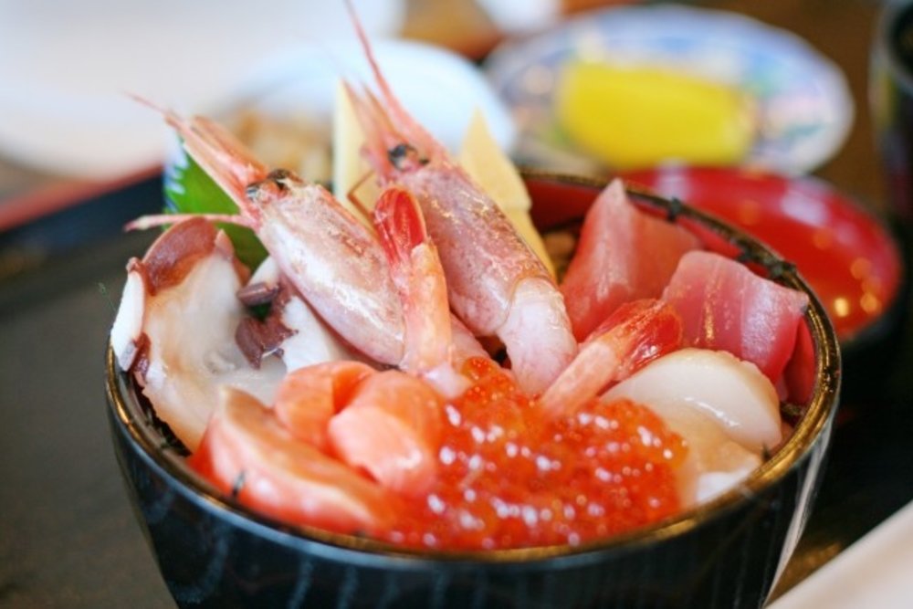ข้าวหน้าทะเล ไคเซ็นดง ข้าวหน้าซาชิมิ | รูปภาพจาก www.shopping-japan.info