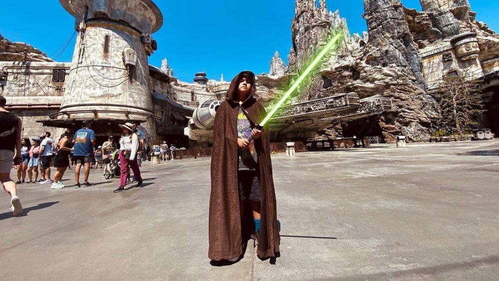 Customise your own lightsaber at Star Wars: Galaxy’s Edge®