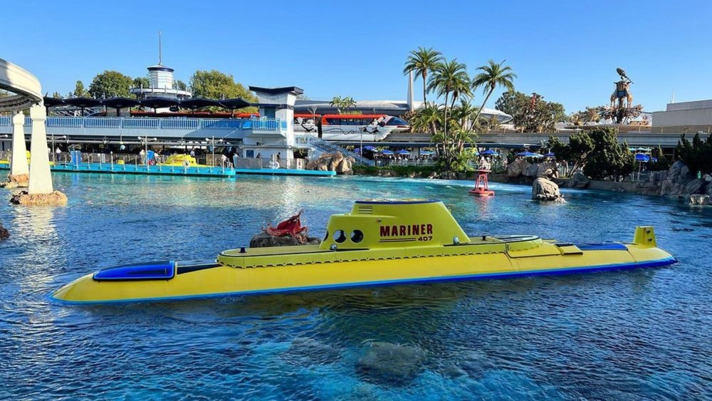 Disneyland definitely has everything, even underwater voyages!