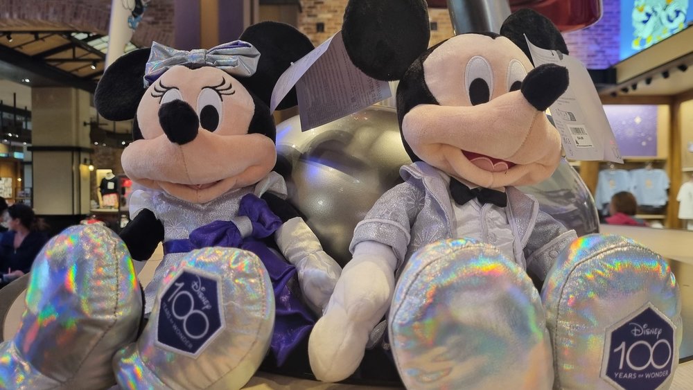 The stars of the show: Mickey and Minnie Mouse!