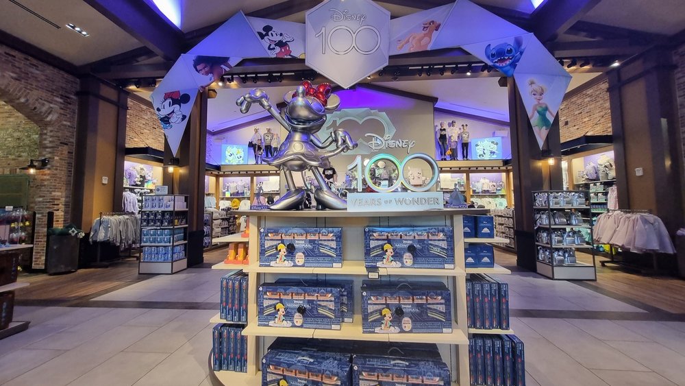  Building the iconic Disneyland Monorail is a fun family activity.