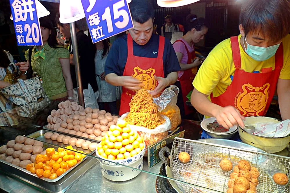 night markets in taipei