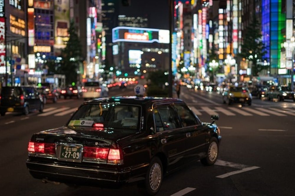 บรรยากาศตอนกลางคืนที่ชินจูกุ