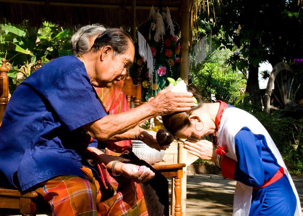 Greeting elders during songkran