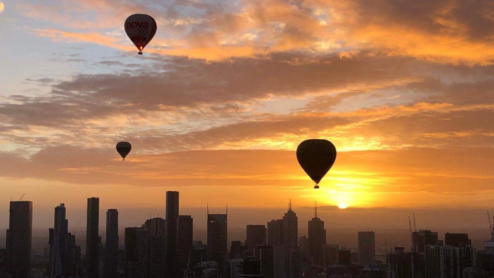 hot air balloon ride during sunset at Melbourne, Australia