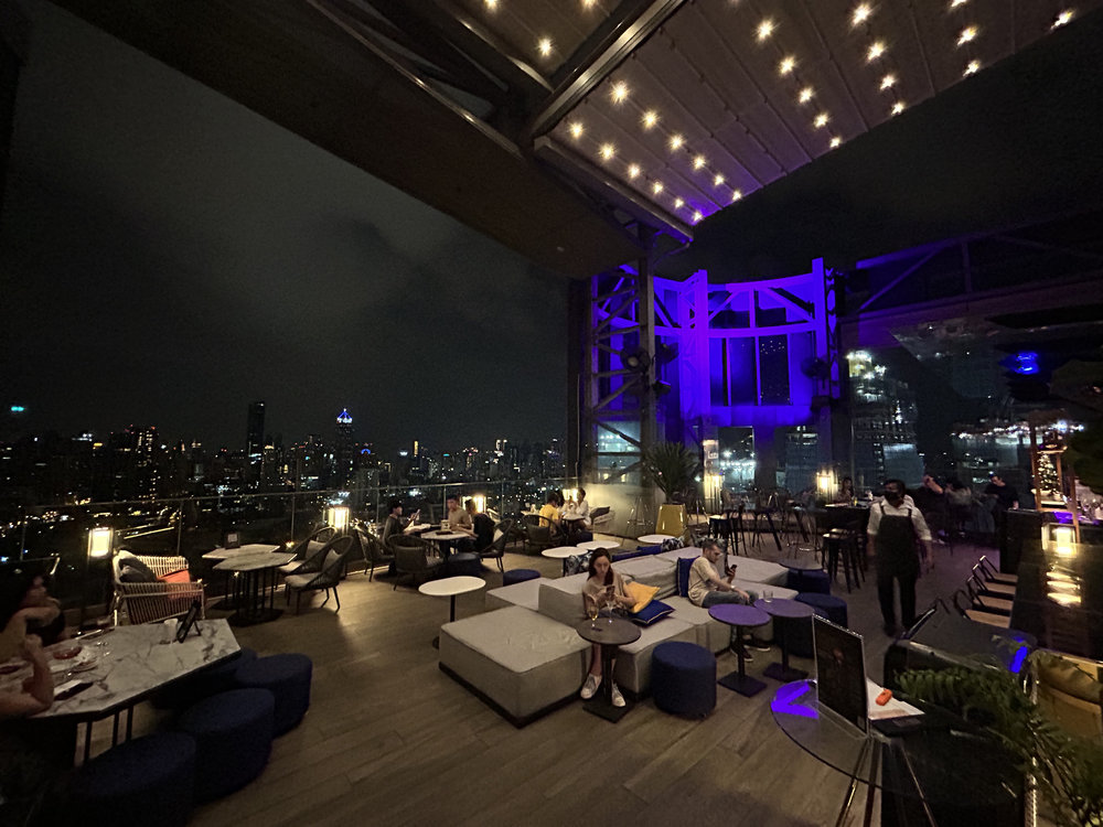 曼谷酒吧sky bar HI-SO