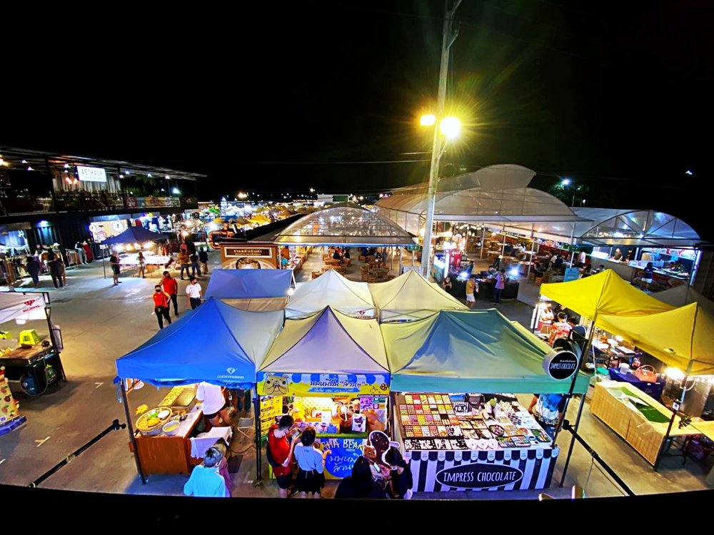 night markets in bangkok
