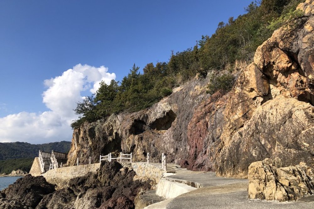 เกาะเซนซุยจิมะ ของประเทศญี่ปุ่น | รูปภาพจาก www.into-you.jp