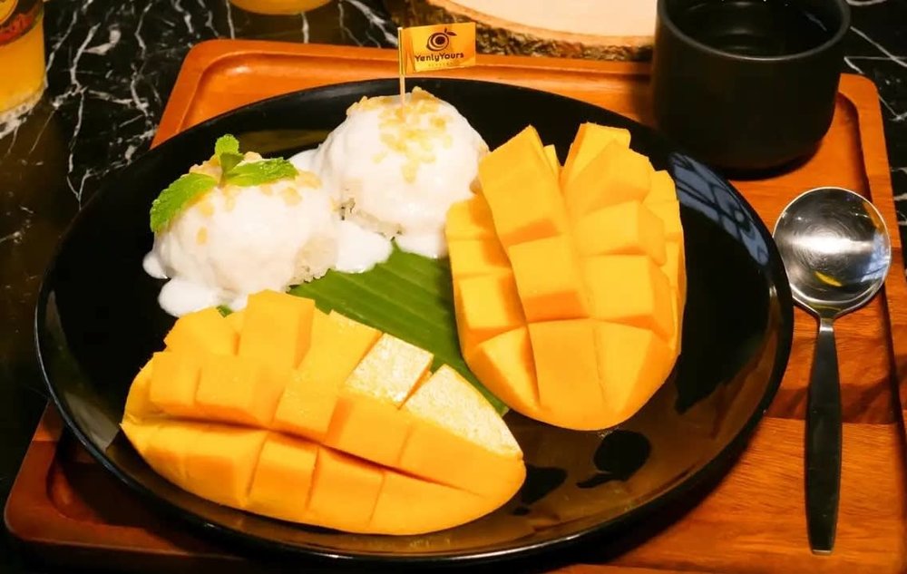 Mango Sticky Rice at Yenly Yours in Bangkok best local Thailand dessert