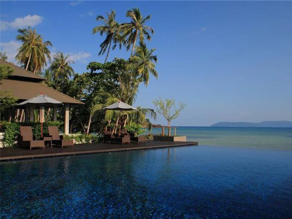 พลับพลา เกาะหมาก รีทรีท
