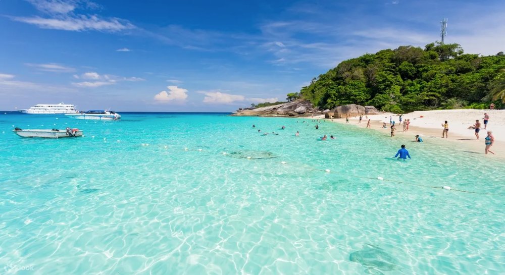 น้ำใสกิ๊ง สวยสู้แสง