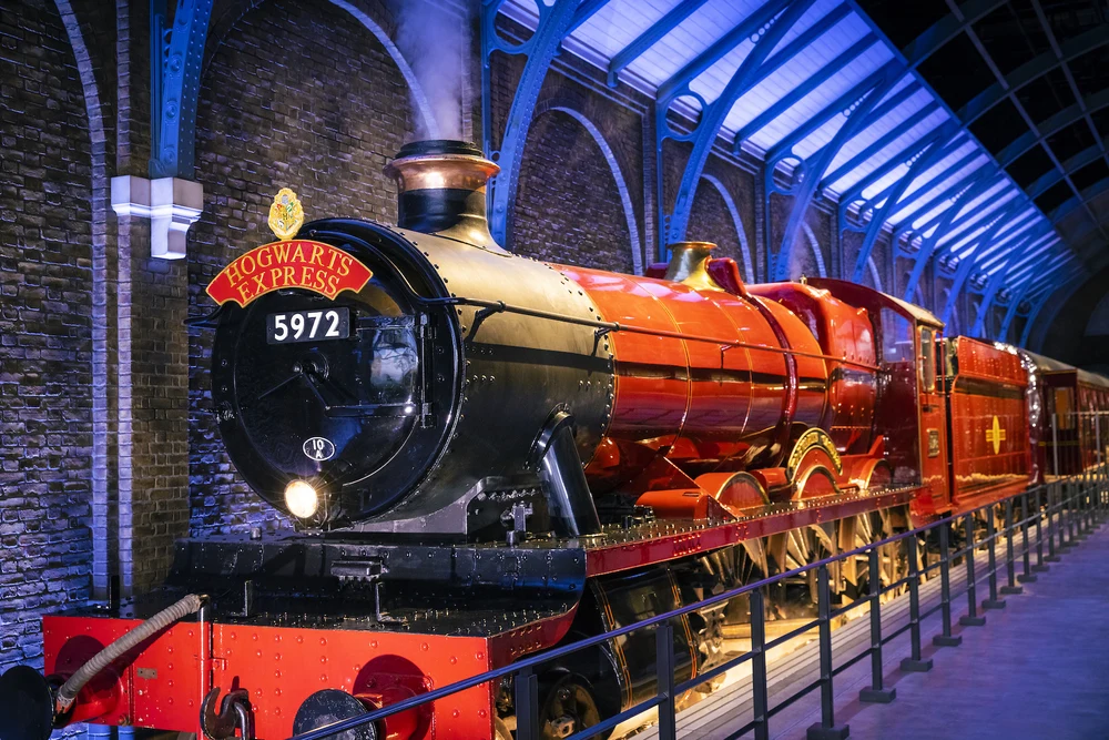 hogwarts express train