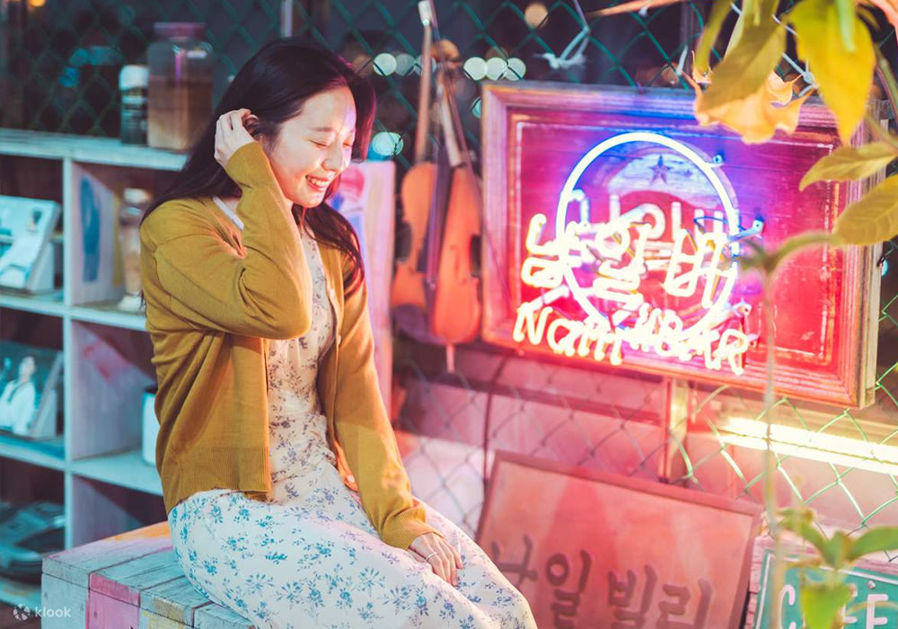 Tour Chụp Ảnh Busan Về Đêm Đầy Huyền Ảo cho Nhóm Nhỏ