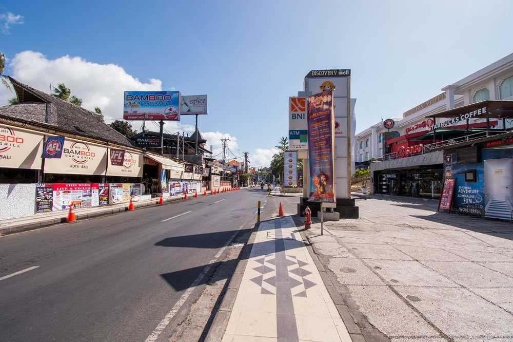 Bali 市街地の繁華街