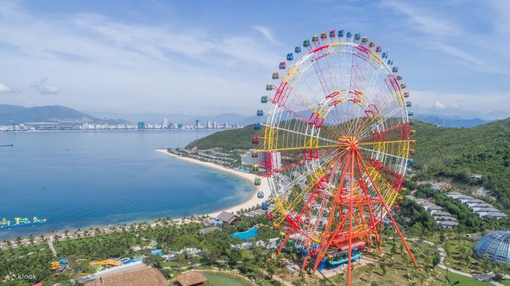 โซนเครื่องเล่นที่สวนสนุกวินวันเดอร์ส (VinWonders)