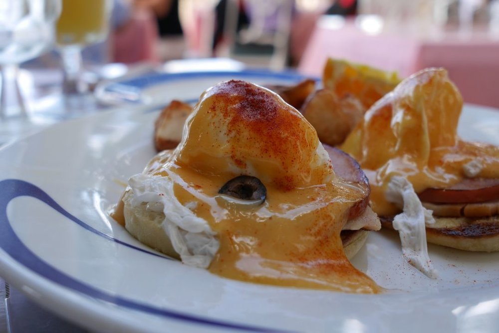 ハウツリーラナイのエッグベネディクト