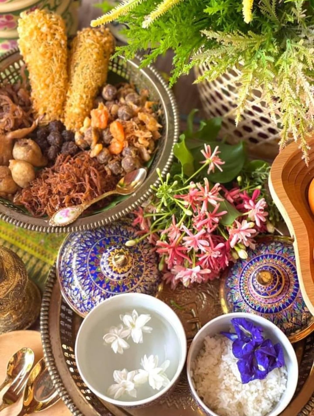 ร้านข้าวแช่บ้านพระนาง | ขอบคุณรูปภาพจาก facebook Kao Chae Baan Pranang