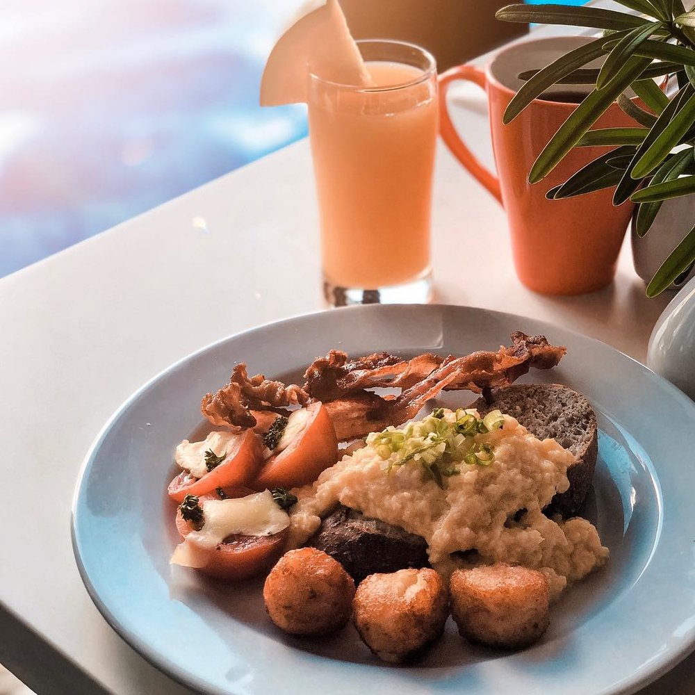 Bread with egg and potato