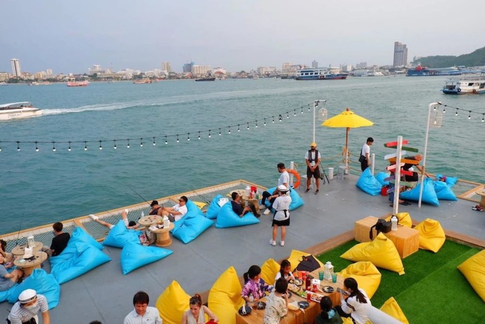 巴達雅景點Tappia海上漂浮咖啡廳