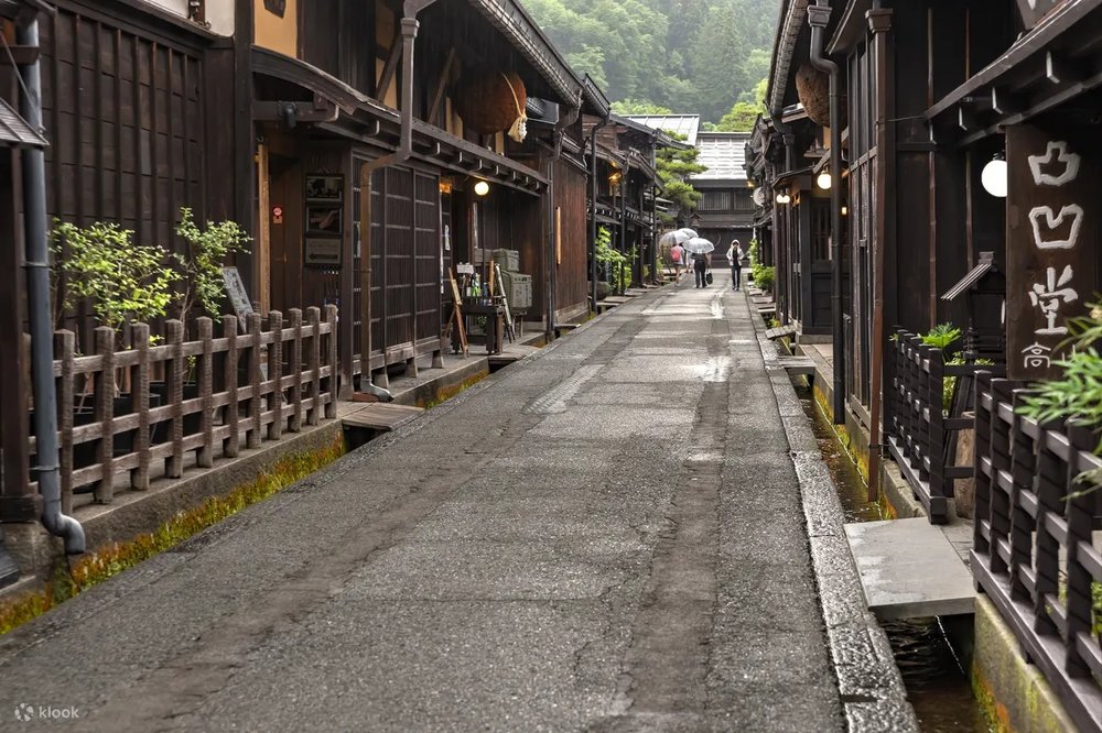Alleyway in the historic japan neighborhood