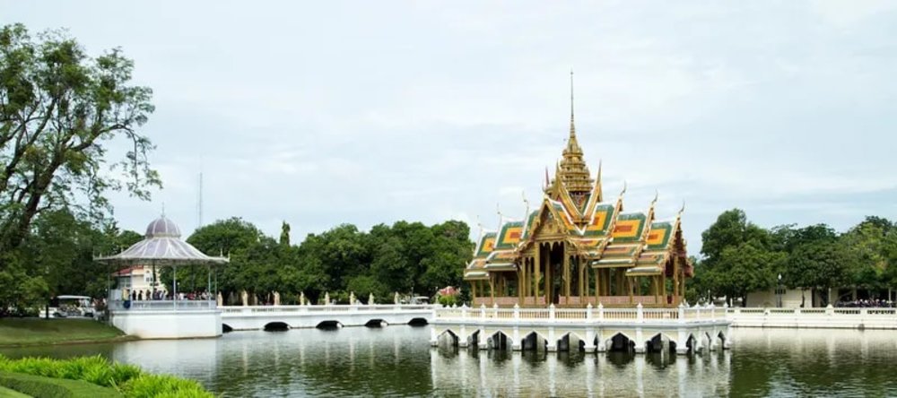 บรรยากาศที่พระราชวังบางปะอิน