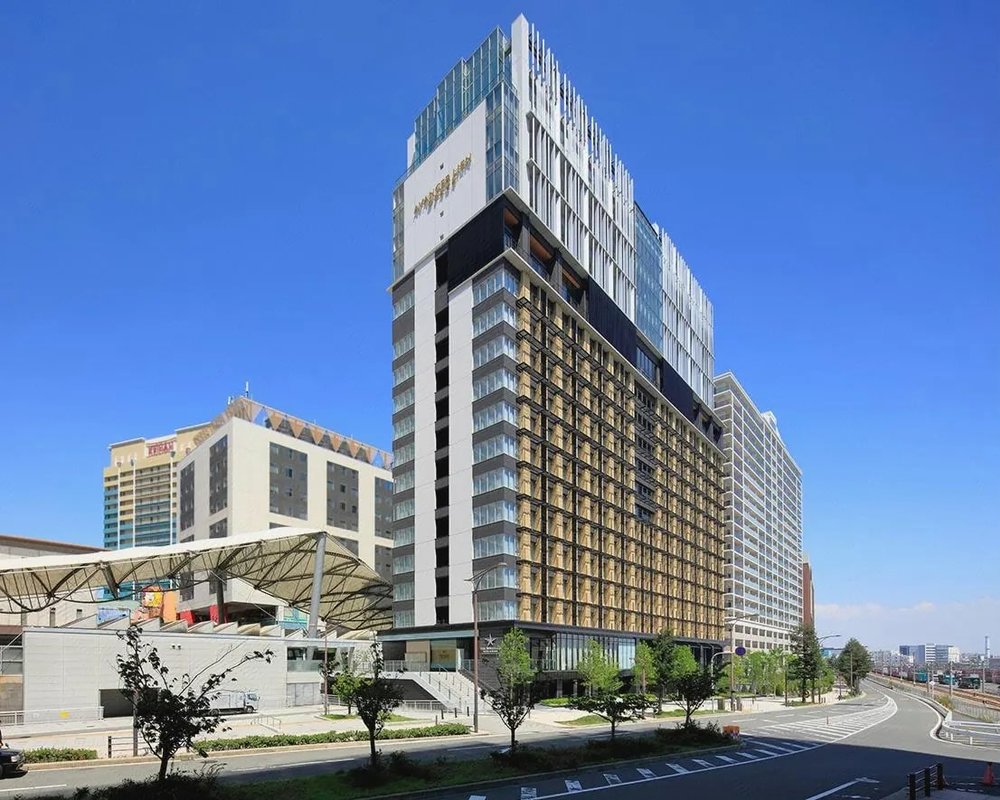 The Singulari Hotel and Skyspa - Exterior