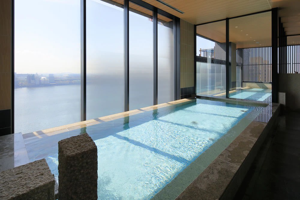The Singulari Hotel and Skyspa - Pool