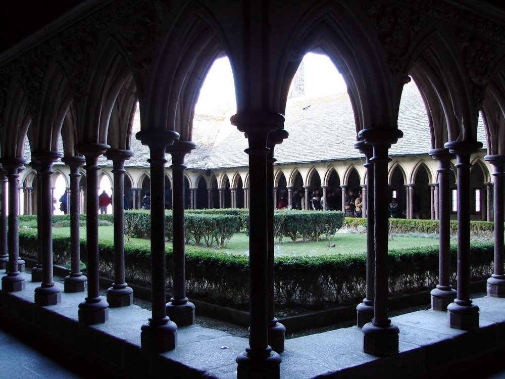 モンサンミシェル (Mont-Saint-Michel) 修道院