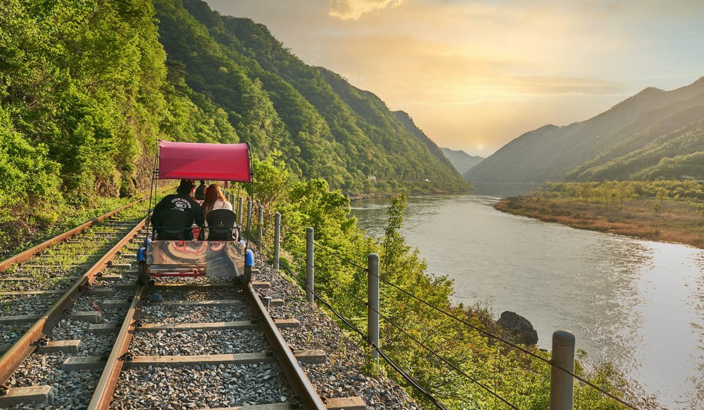 Trải Nghiệm Xe Đạp Đường Sắt (Rail Bike)