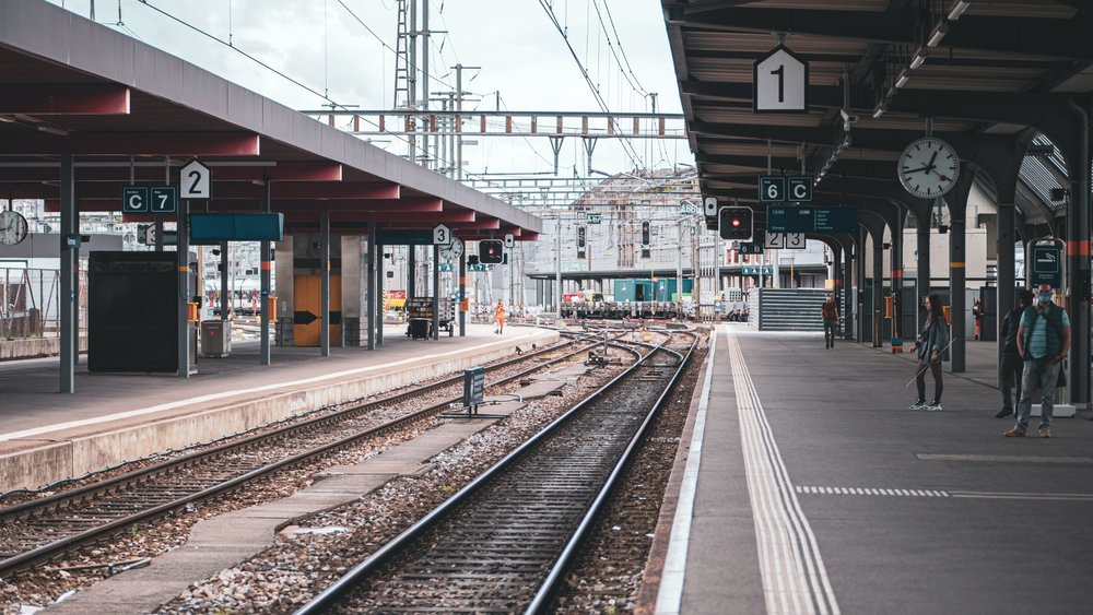 Dispose your trash properly. Credits to neil macc on Unsplash.