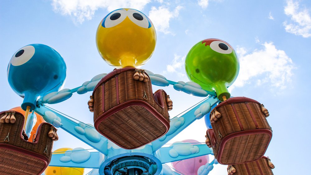 Get through queues quicker. Credits to Crystal Jo on Unsplash.