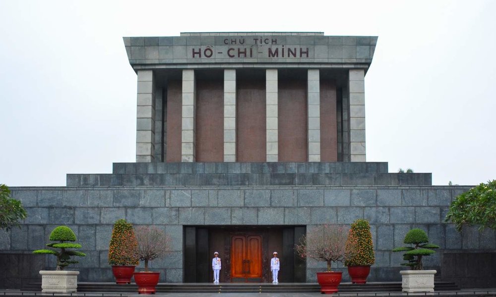 河內景點胡志明陵寢
