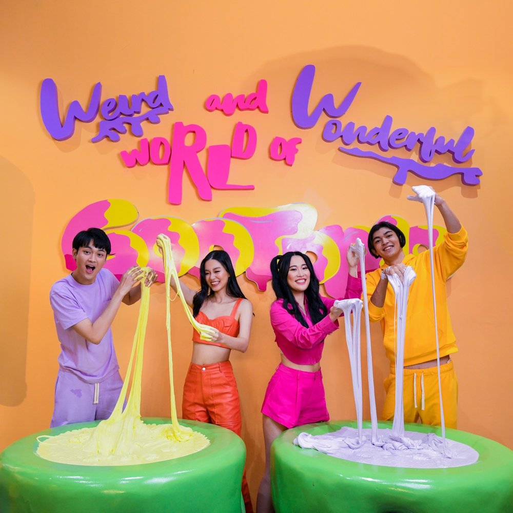 Tourist playing slime