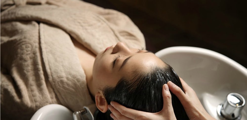 Beauty scalp treatment in Korea at SPA 1899