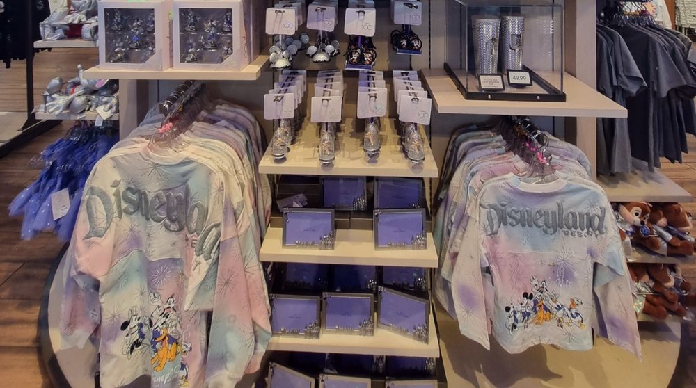 迪士尼 100 週年商品僅於限定期間發售。立即購買!