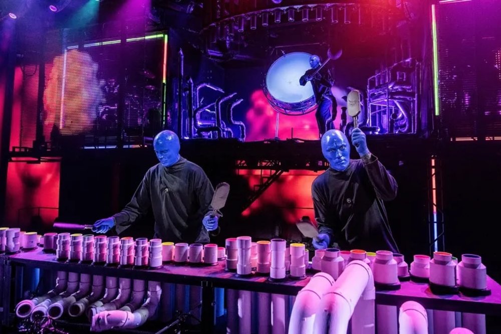 Blue Man Group（ブルーマン）劇中のシーン
