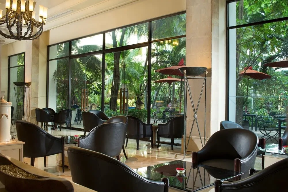 Bumi Surabaya Hotel - Lounge