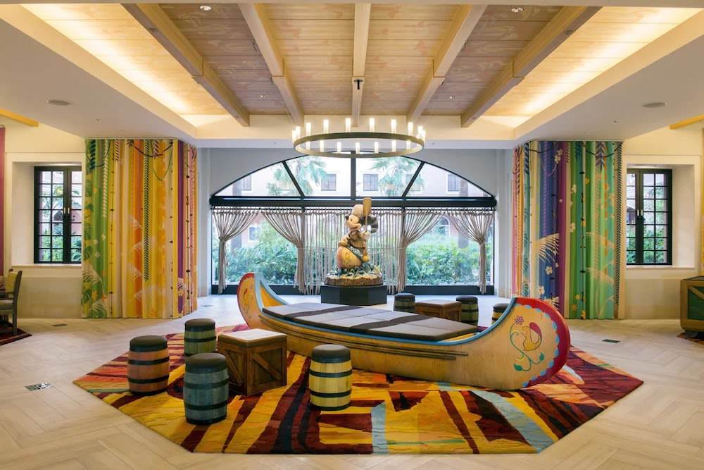 Tokyo Disney Celebration Hotel - Lobby