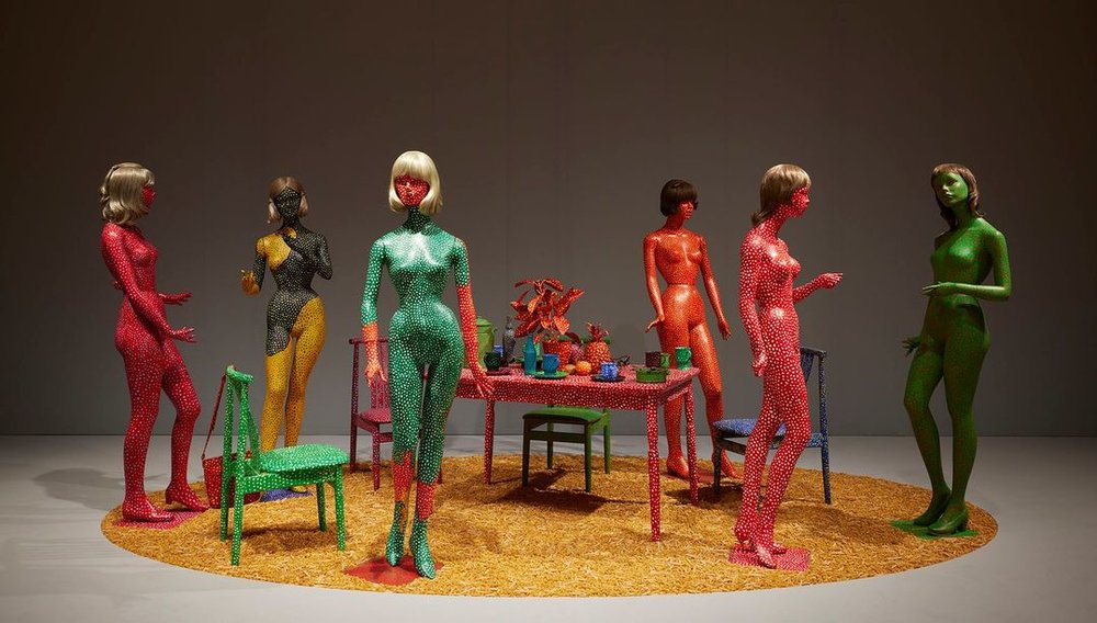 Mannequins with colorful bodies